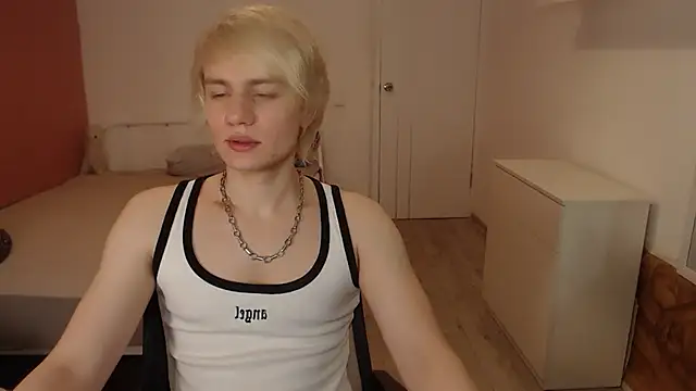 Oliver sweet  online show from 02.26.26