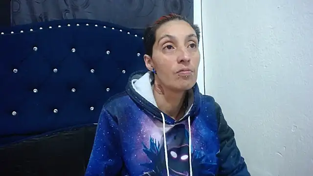 anyu1306 online show from 12.15.24