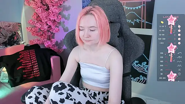 ReiYosimoto online show from 10.08.25