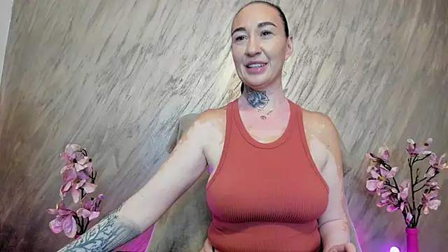 Rayanablackandwhite online show from 07.09.26