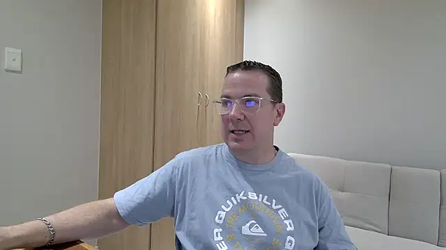 Snapshot of BrettJ81 chatting on 12.10.24 BrettJ81 online show from 12.10.24