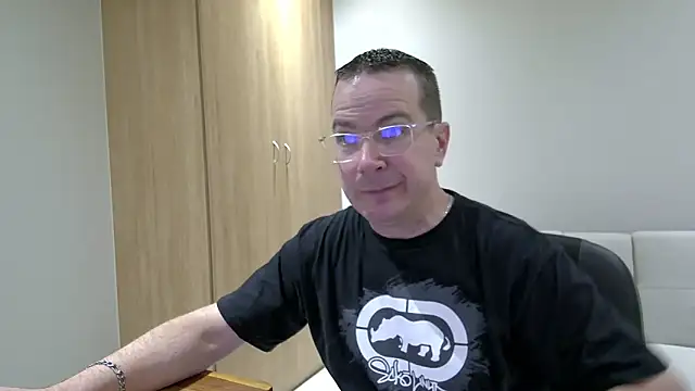 Snapshot of BrettJ81 chatting on 03.13.25 BrettJ81 online show from 03.13.25