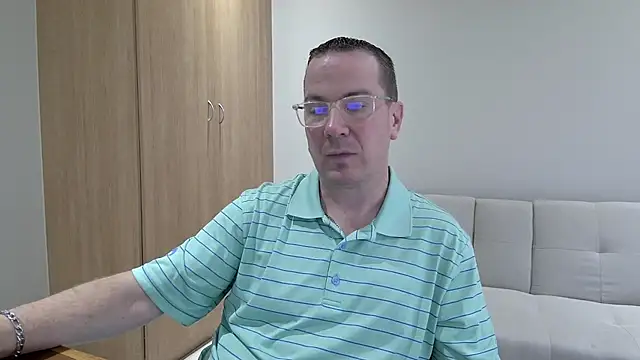 Snapshot of BrettJ81 chatting on 09.14.25 BrettJ81 online show from 09.14.25