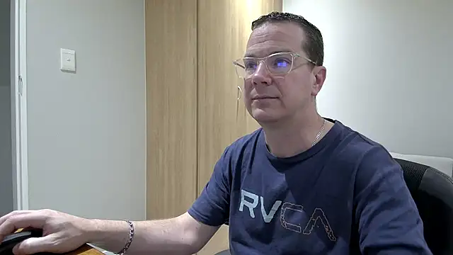 BrettJ81 online show from 10.08.25