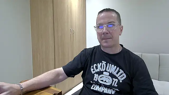 BrettJ81 online show from 02.21.26