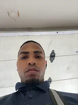 Snapshot of Diosn111 chatting on 12.18.25 Diosn111 online show from 12.18.25