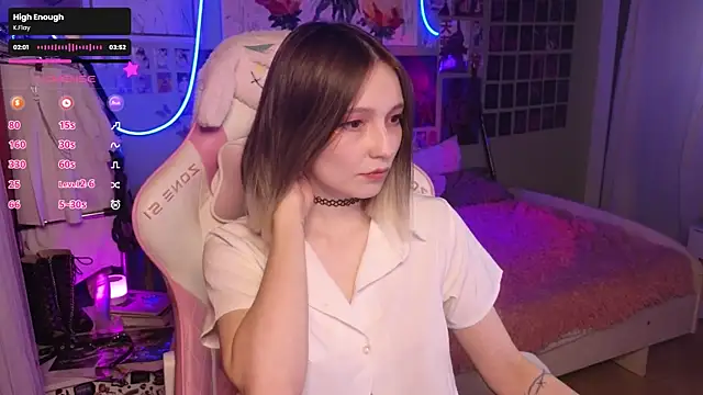 Evie Ro online show from 10.17.25