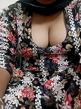 Snapshot of 09punjabi chatting on 10.18.25 09punjabi online show from 10.18.25