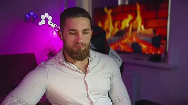 Snapshot of Sweeet__boy chatting on 02.13.26 Sweeet boy online show from 02.13.26