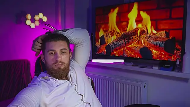 Snapshot of Sweeet__boy chatting on 02.17.26 Sweeet boy online show from 02.17.26