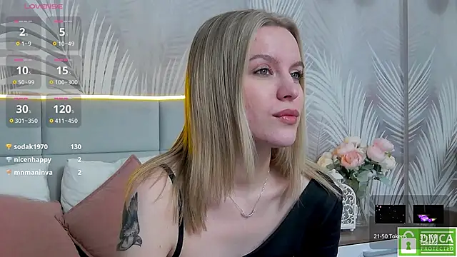 Snapshot of AmaliaBell chatting on 12.10.24 AmaliaBell online show from 12.10.24