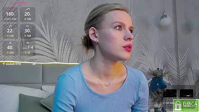 Snapshot of AmaliaBell chatting on 12.23.24 AmaliaBell online show from 12.23.24