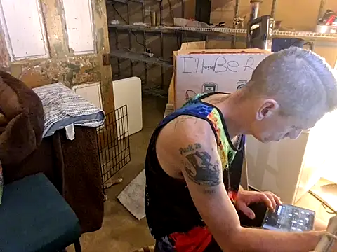 leahcimnikral online show from 09.20.25