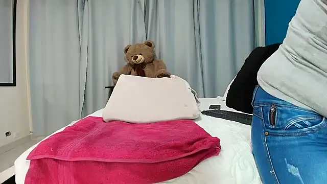 natalia23 online show from 10.22.25