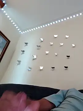 Snapshot of -TE-LA-ENSARTO- chatting on 10.31.25 -TE-LA-ENSARTO- online show from 10.31.25