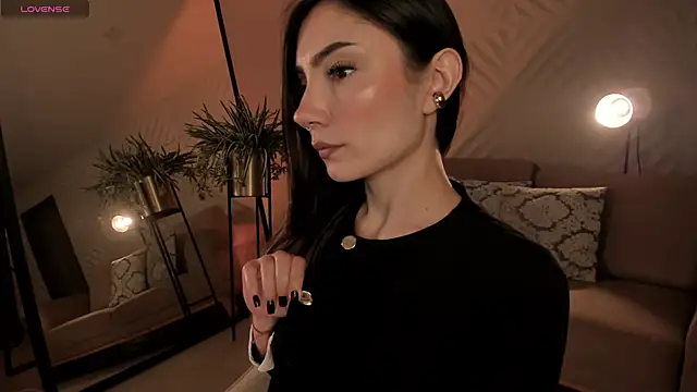 AmyArmstrong online show from 12.22.24