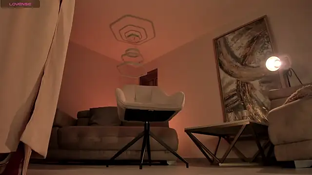 AmyArmstrong online show from 12.28.24