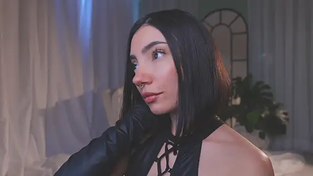 AmyArmstrong online show from 02.25.26