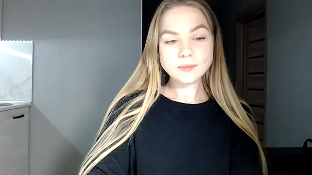 Snapshot of Sunbeam_ chatting on 12.14.25 Sunbeam online show from 12.14.25