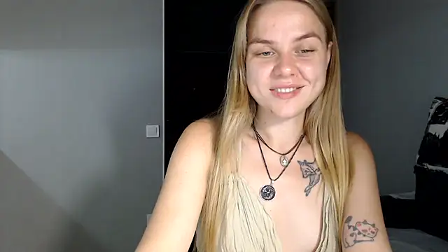 Snapshot of Sunbeam_ chatting on 07.05.26 Sunbeam online show from 07.05.26