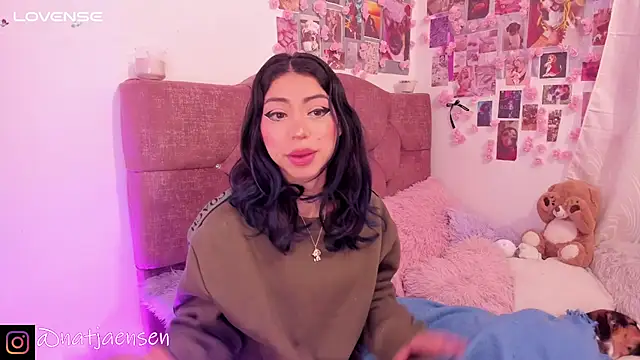 Snapshot of natalie_jaensen chatting on 02.17.25 natalie jaensen online show from 02.17.25