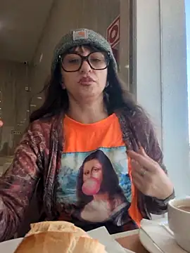 xgabyenlalunax online show from 11.19.25