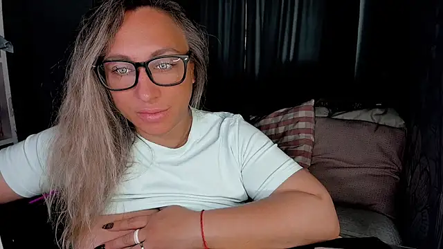 CumOnMy Tits online show from 10.01.25