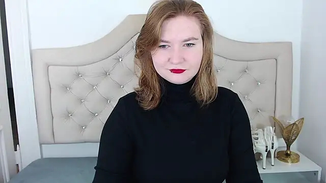 LaraDream online show from 12.29.24