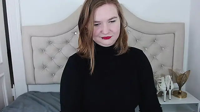 LaraDream online show from 12.29.24