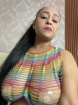 Snapshot of sofia_xxx02 chatting on 03.21.25 sofia xxx02 online show from 03.21.25