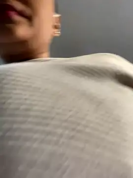 Snapshot of sofia_xxx02 chatting on 10.20.25 sofia xxx02 online show from 10.20.25