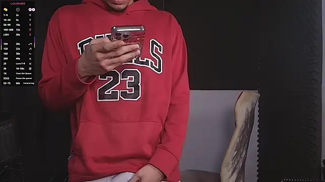 bigryann23 online show from 10.10.25